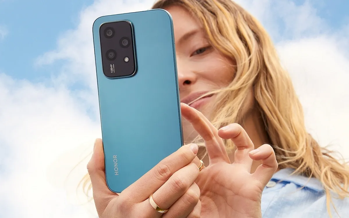 Honor 200 Lite — годнота или нет? Выглядит как iPhone, но стоит 21 тысячу рублей