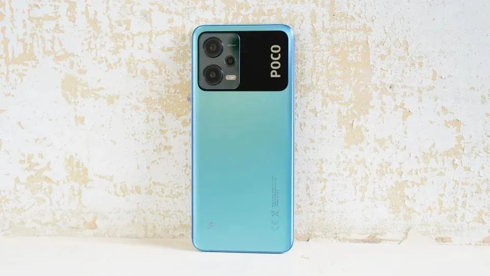 На Али вернулся забытый Xiaomi Poco. Стоит ли его брать летом 2024 года?