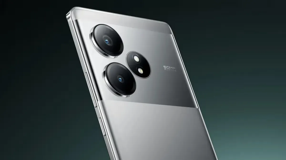 10 самых выгодных смартфонов для покупки в августе. От проверенных Xiaomi Poco до новеньких Realme