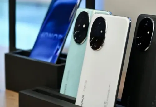 Honor 200 впервые подешевел на Маркете. Экономим 10 тысяч рублей на покупке