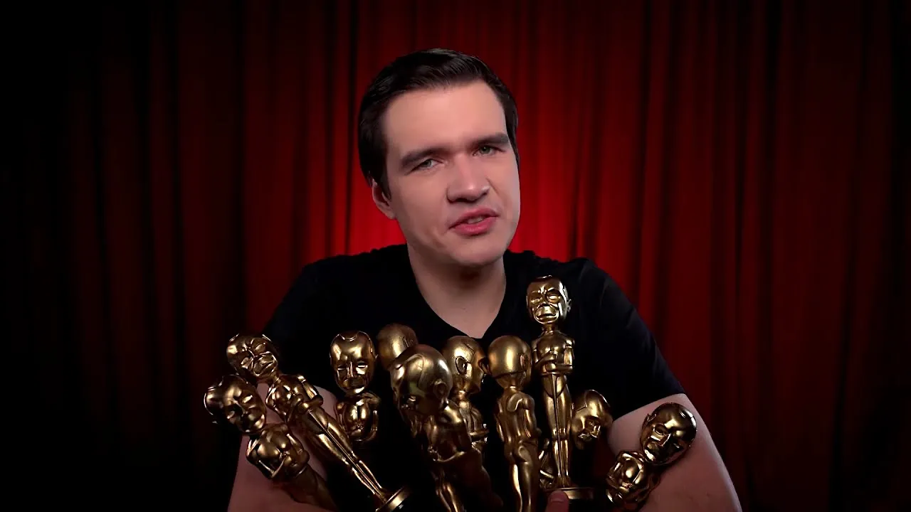8 российских фильмов, которые рекомендовал BadComedian. От проекта Минкульта до сериала с Сашей Бортич