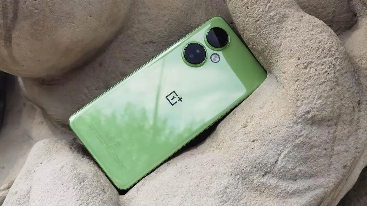 Об этом OnePlus все забыли, а зря. Его можно смело брать и в 2024 году 