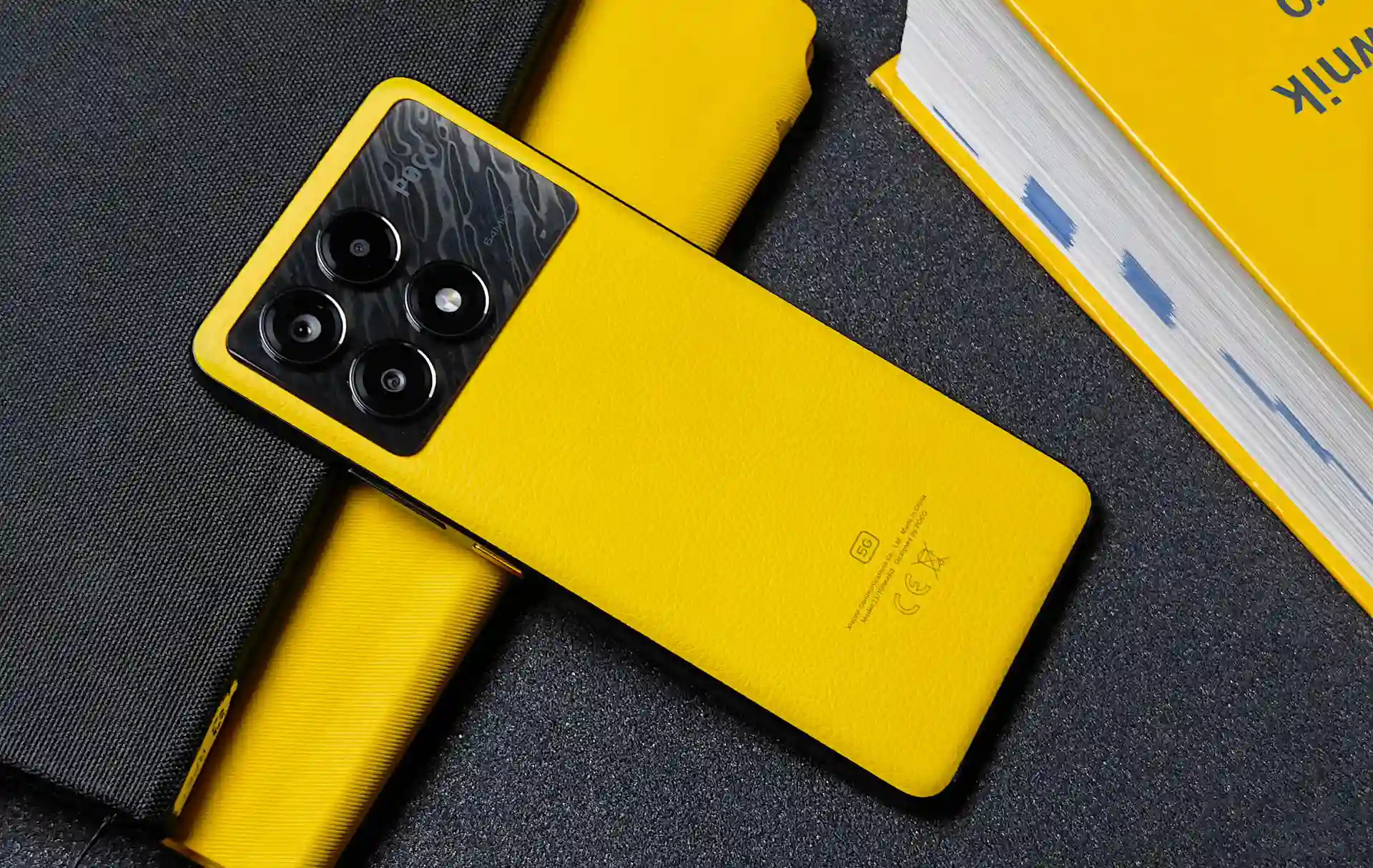 «Просто бомба». Главный хит Xiaomi Poco сливают за бесценок