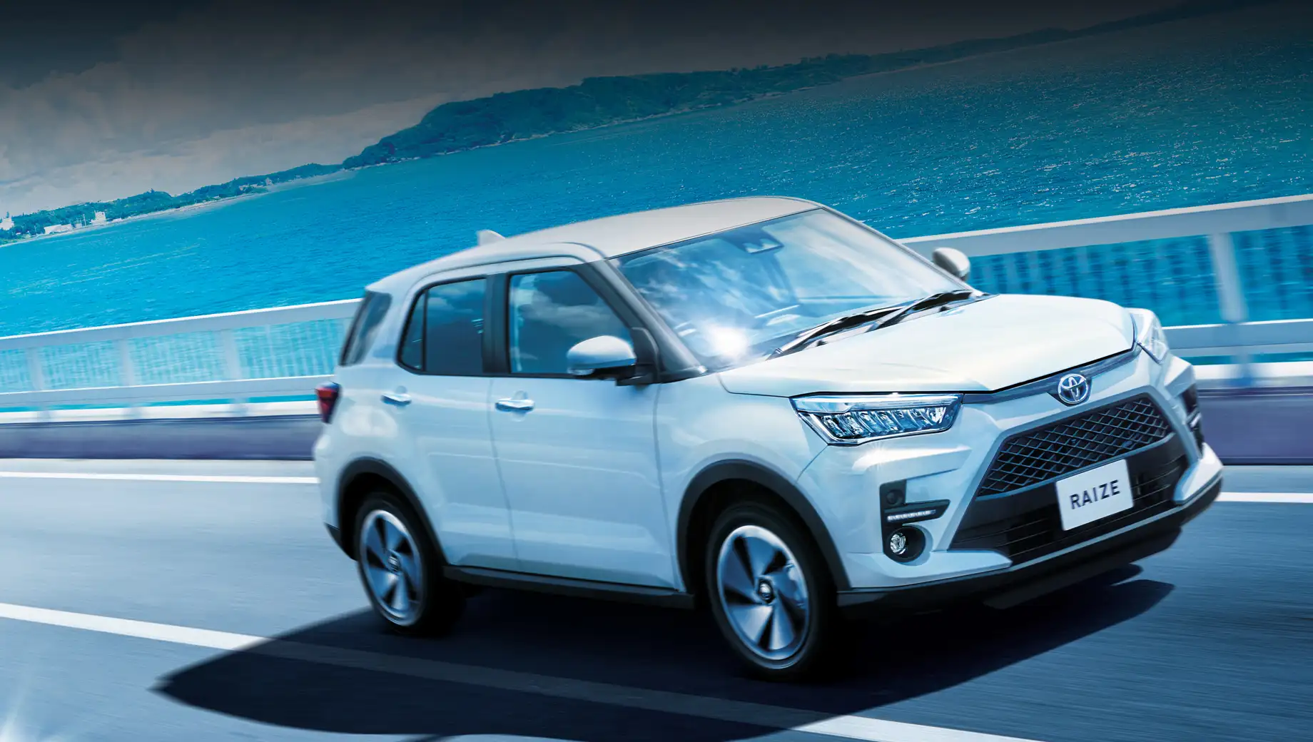 Кроссовер Toyota Raize заметно подешевел в России. Но у компактного автомобиля есть важный минус