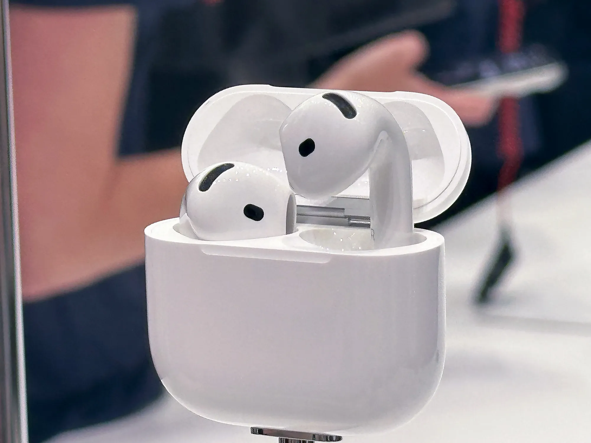 Почему я не куплю AirPods 4. У Apple есть другие отличные наушники по хорошей цене