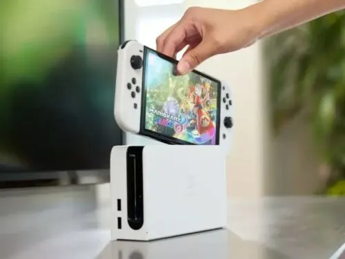Самое время брать Nintendo Switch OLED. Это лучшая портативная консоль на рынке
