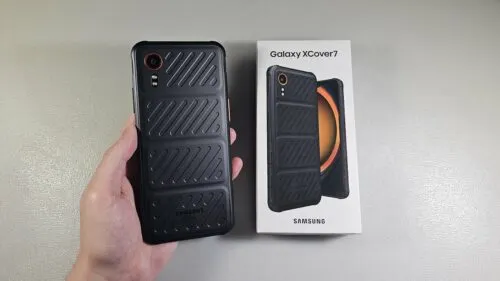 Редкий смартфон Samsung Galaxy появился в магазинах, но его нельзя брать. Лучше купите другую модель