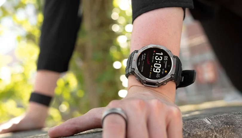 Часы Amazfit T-Rex 3 получили большой дисплей и месячную автономность. А еще у них море памяти