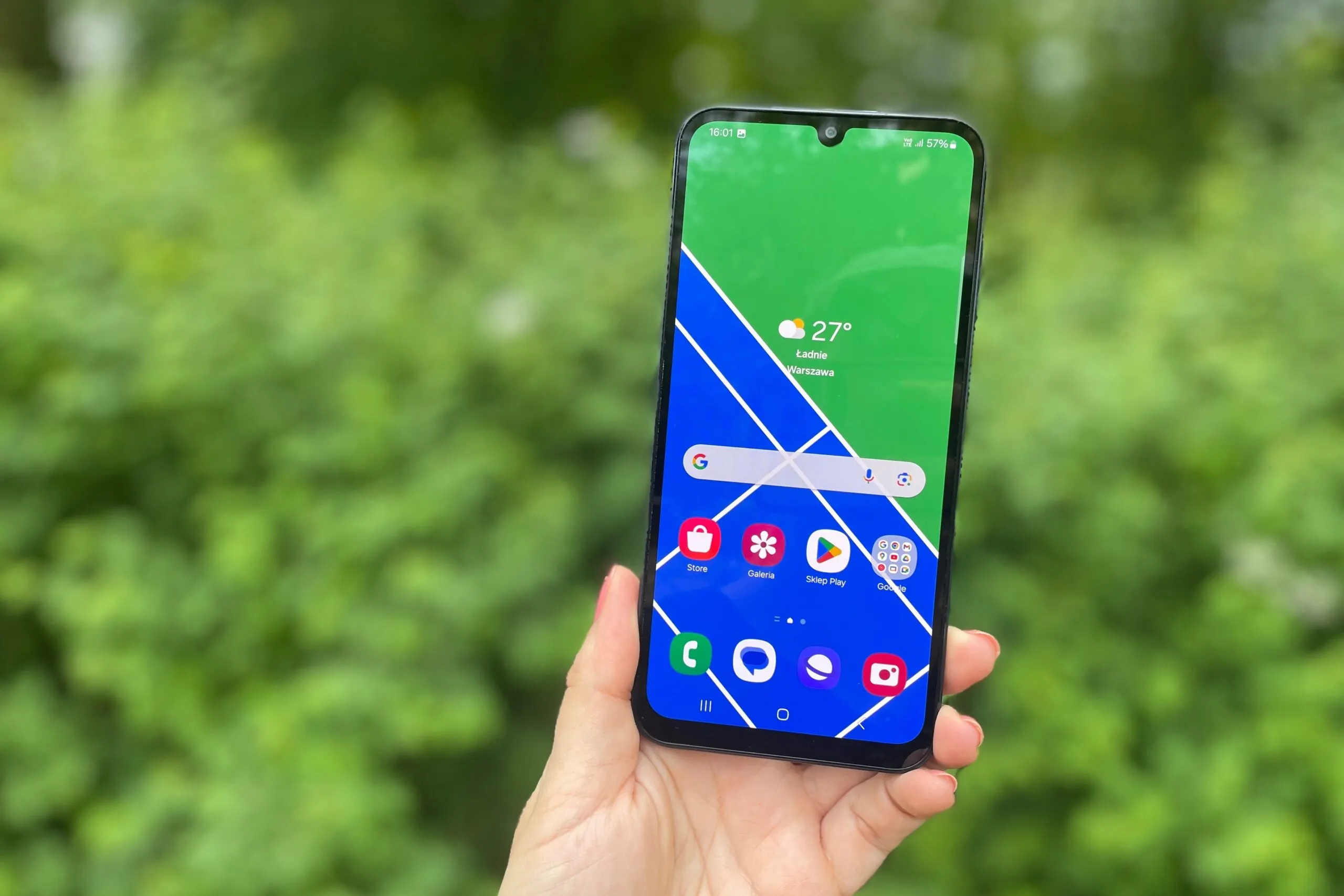 3 лучших бюджетника на рынке. От народного хита Xiaomi Poco до сбалансированного Samsung