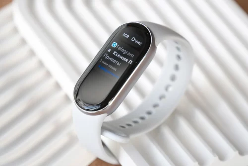 Чем Xiaomi Smart Band 9 отличается от прошлого поколения? Плюсы и минусы нового трекера
