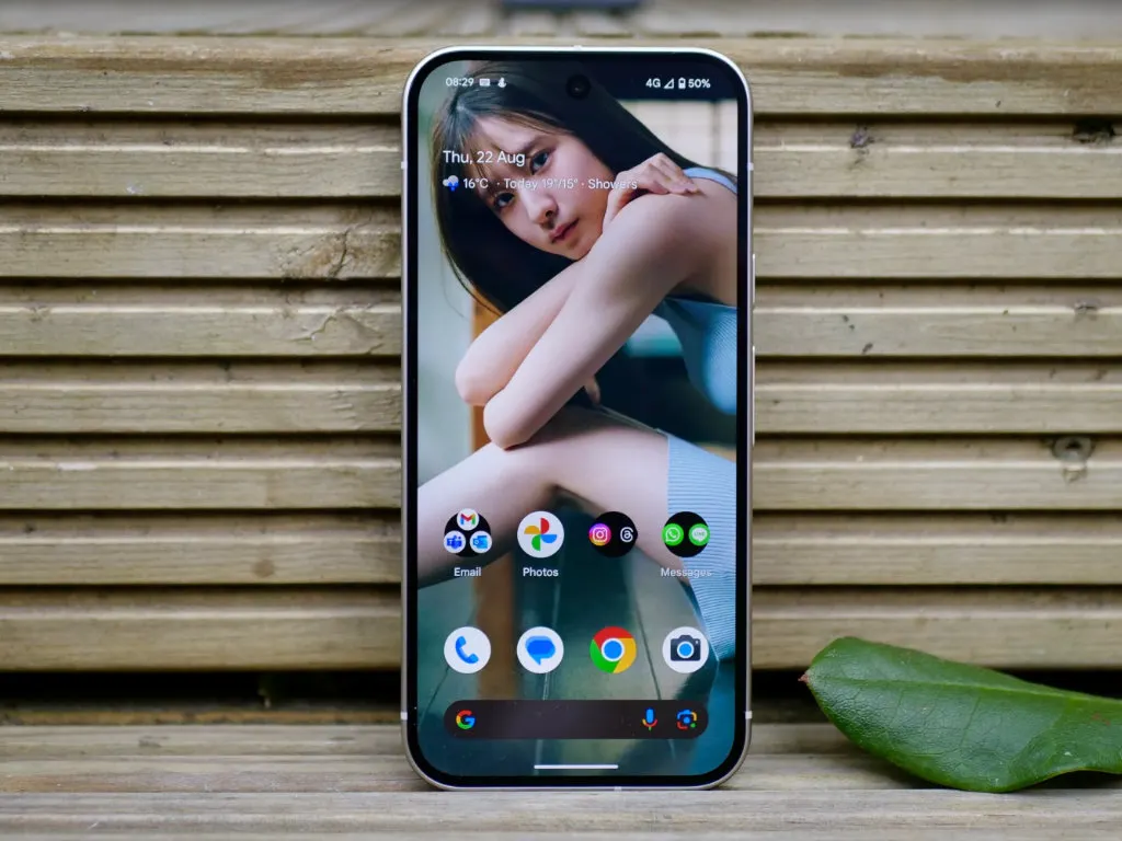 Эксперты выбрали главного конкурента iPhone 16. Это свежий Google Pixel