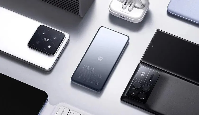 Нашли самый тонкий и стильный пауэрбанк от Xiaomi. Он подойдёт к любому смартфону