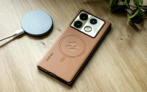 Этот Infinix — один из лучших середняков на рынке. Его сейчас отдают с неплохой скидкой 
