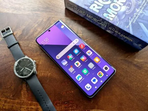 «Лучше, чем я ожидала». Топовый Xiaomi Redmi сливают по минимальной цене 