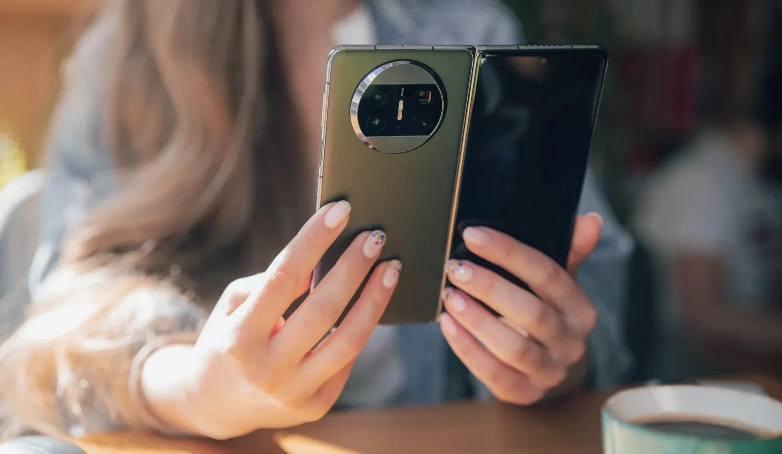5 смартфонов Huawei, которые стоит брать осенью 2024 года. От стильного бюджетника до навороченного «фолда»