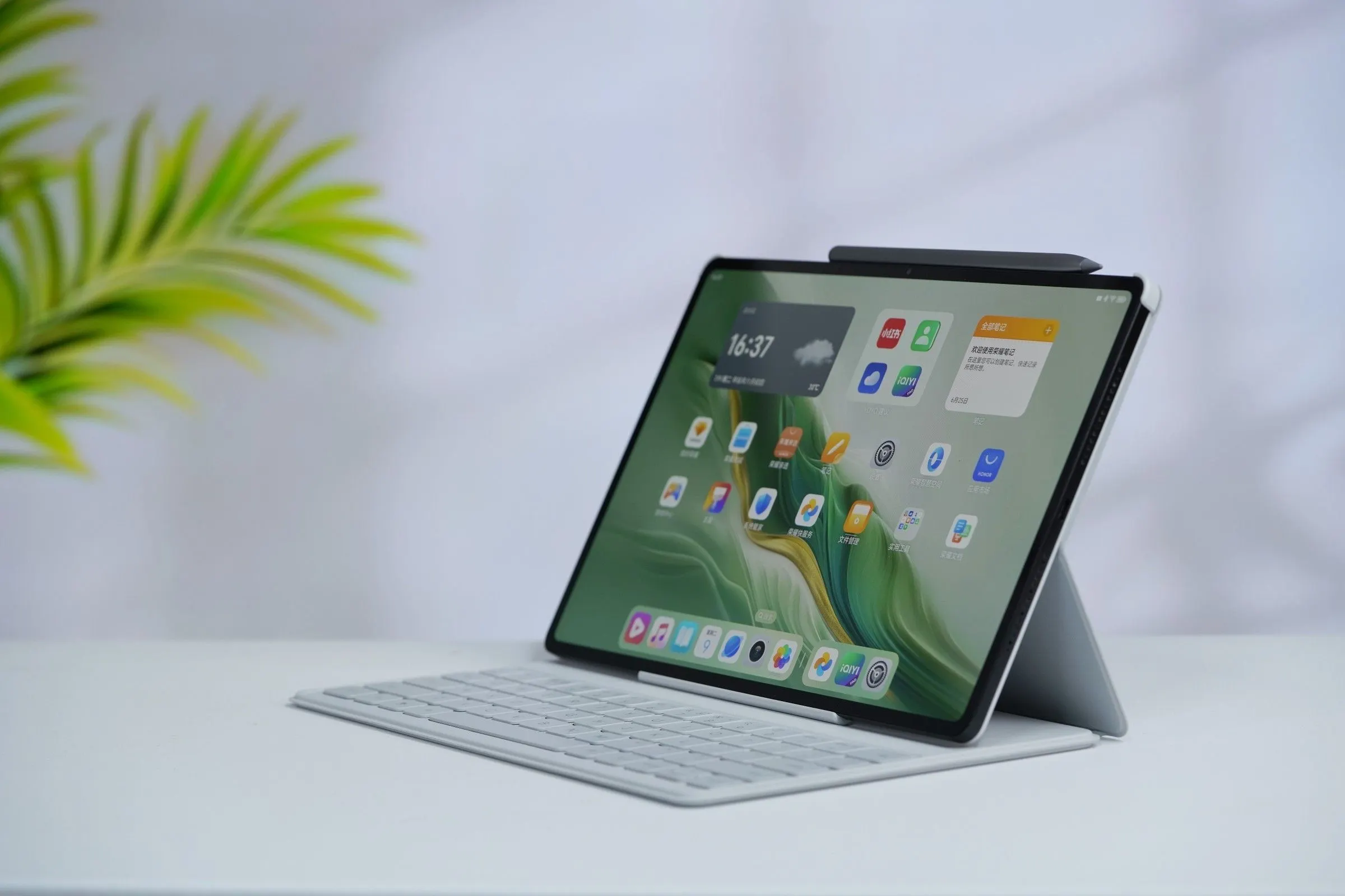 Что выбрать — Honor MagicPad 2 или Xiaomi Pad 6S Pro? Сравнение топовых Android-планшетов