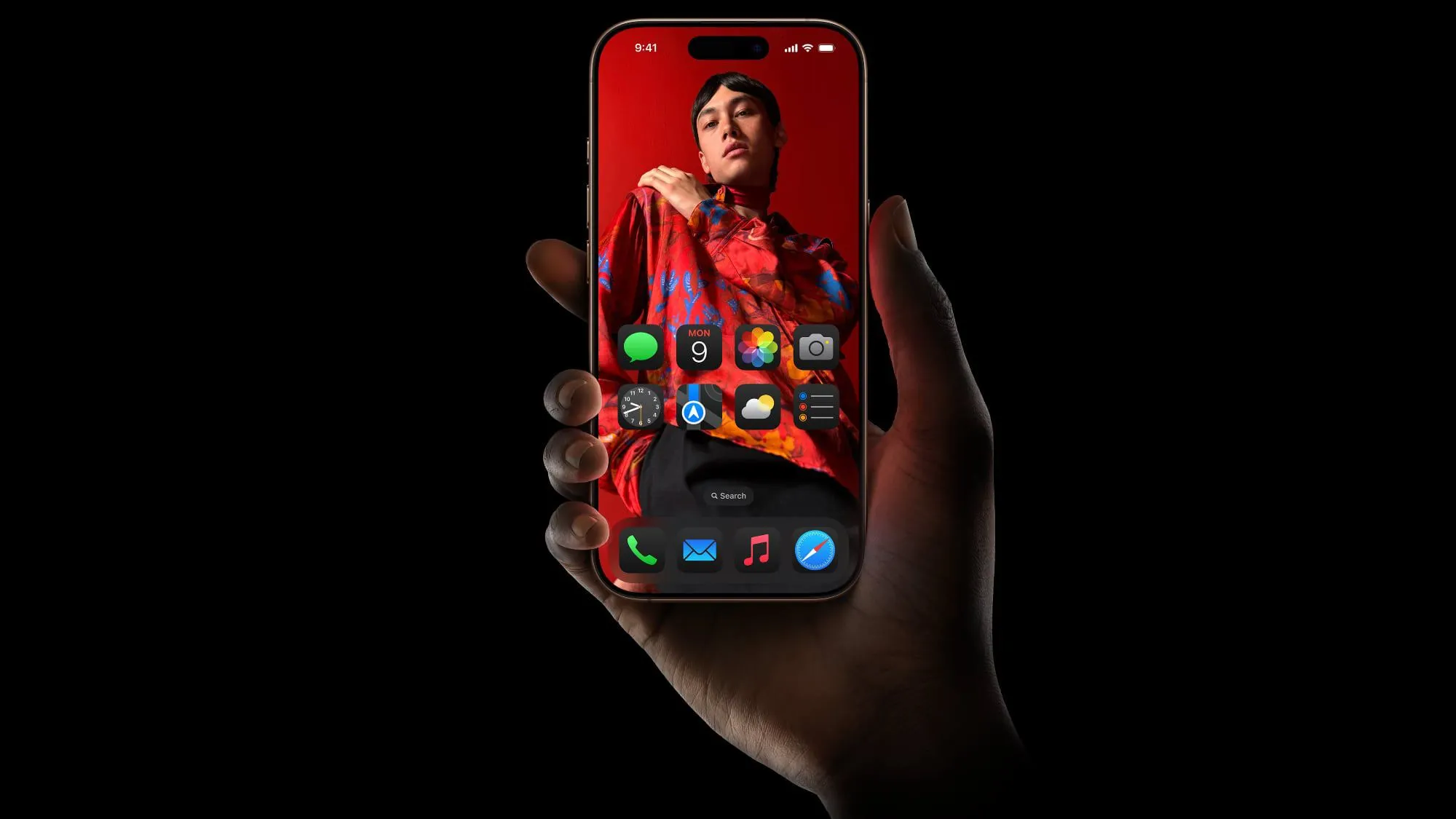 Простенький Samsung Galaxy порвал iPhone 16 в тесте экранов. Apple позорится уже 3 года