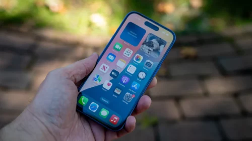 Где выгоднее брать iPhone 16 в конце ноября? Есть два варианта