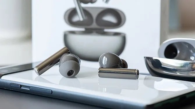 Эти Realme — самые сбалансированные наушники на рынке. Их сейчас сливают с жирной скидкой