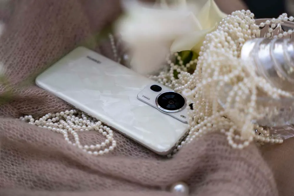 «Я обалдела от его камеры». Бессмертный хит Huawei рухнул в цене