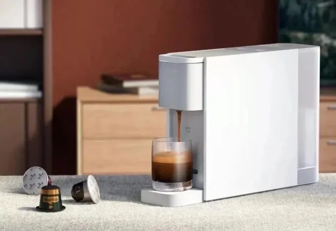 Популярная кофемашина Xiaomi рухнула в цене. Она очень компактная и работает с любыми капсулами