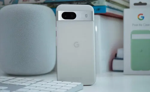 Этот Google Pixel — самый сбалансированный смартфон бренда. Его отдают с неплохой скидкой на Маркете