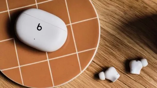Чем заменить AirPods Pro в 2024 году? Нашли крутые Beats Studio Buds+ по выгодной цене