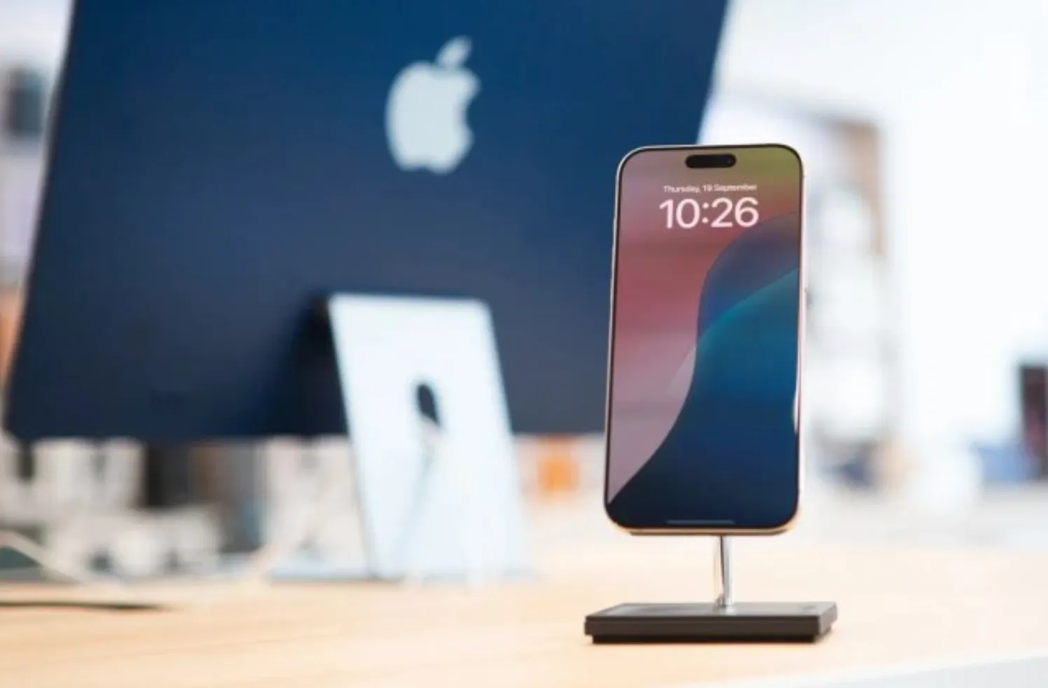 iPhone 16 Pro подешевел на 50 тысяч рублей. Что с ценами на другие смартфоны Apple в ноябре?
