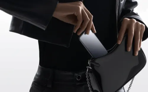 Новый пауэрбанк Xiaomi напоминает iPod. Что умеет самая стильная внешняя батарея на рынке?