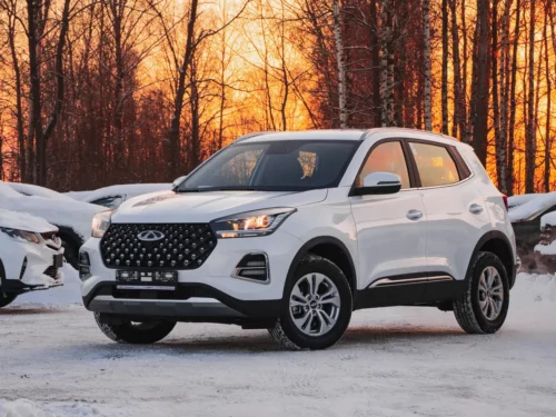 Chery обвалила цены на Tiggo 4 Pro. Машина пробила психологическую отметку