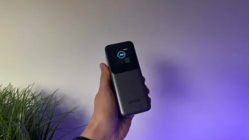 Изучили пауэрбанки Ugreen Nexode. У них оптимальная емкость, зверская мощность и полезные экраны