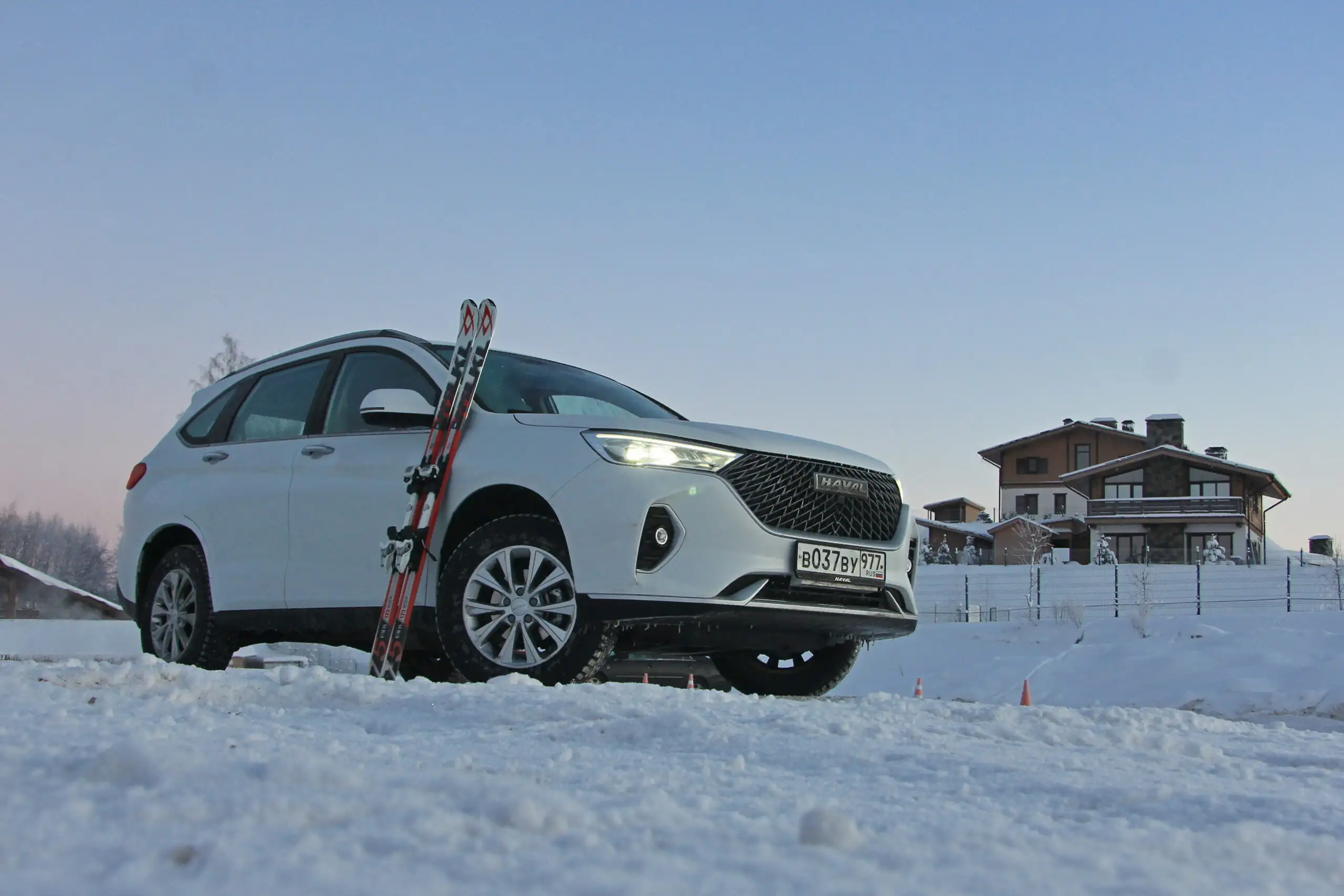 Haval устроил распродажу со скидками до 250 тысяч рублей. Больше всего повезет покупателям Haval M6