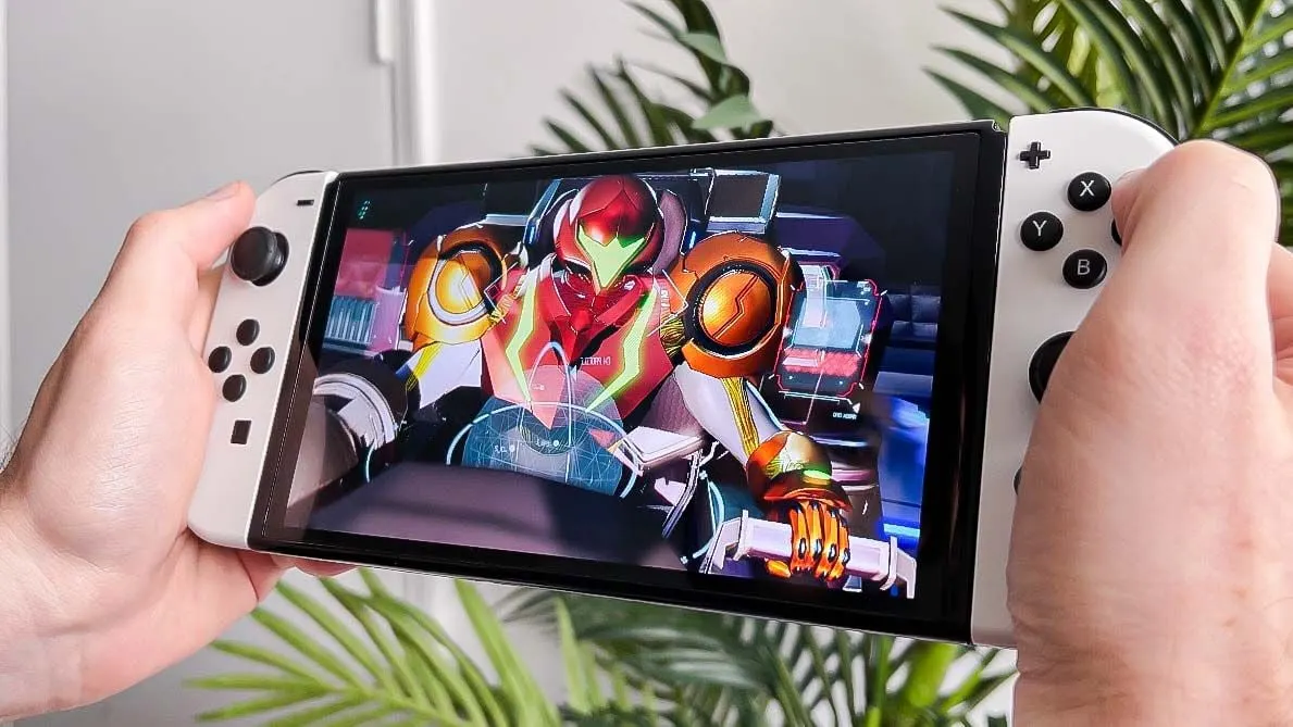 Хватаем Nintendo Switch OLED по выгодной цене. Просто лучший подарок для любителей портативного гейминга