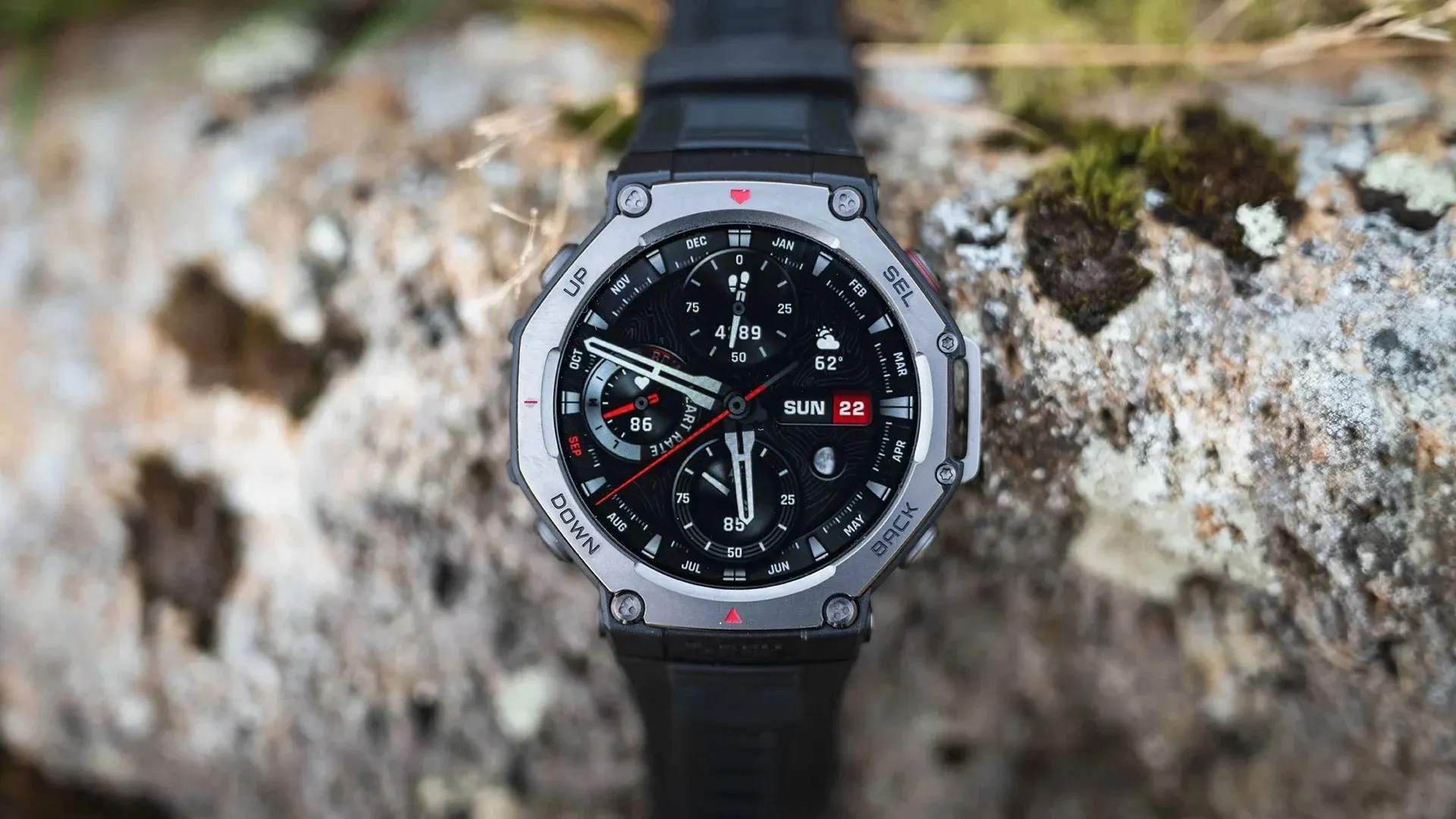 Про Garmin и G-Shock можно забыть. У Amazfit появились новые смарт-часы с прочным корпусом и уймой полезных функций