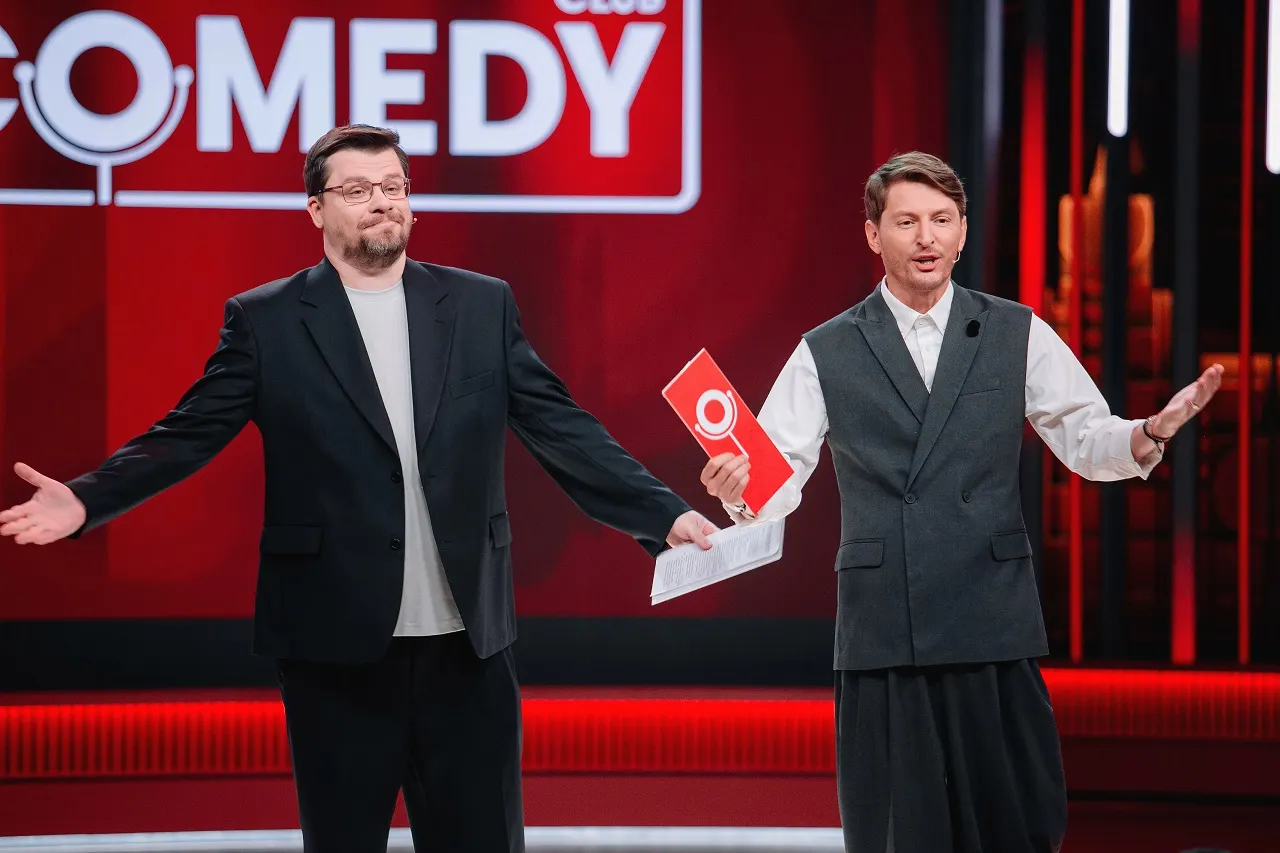 Кто пишет шутки Гарику Харламову и Павлу Воле в Comedy Club? Авторы подсказывают комикам на сцене