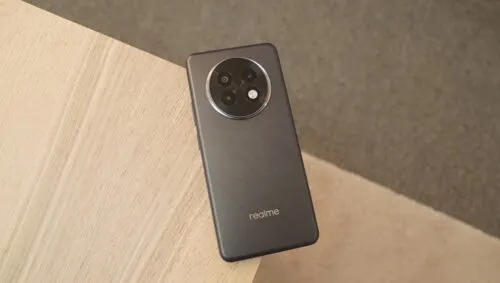 Этот Realme — самый сбалансированный девайс бренда. Его сейчас сливают по минимальной цене 