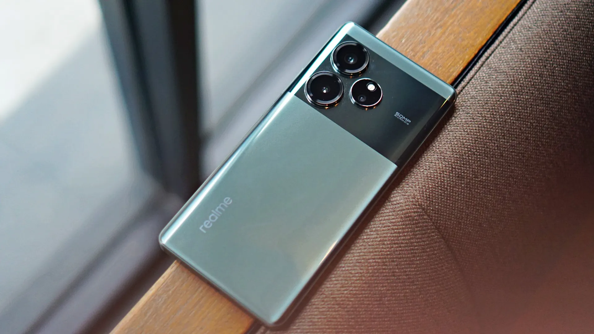 5 смартфонов Realme, которые стоит брать в конце 2024 года. От бюджетного бестселлера до монстра производительности