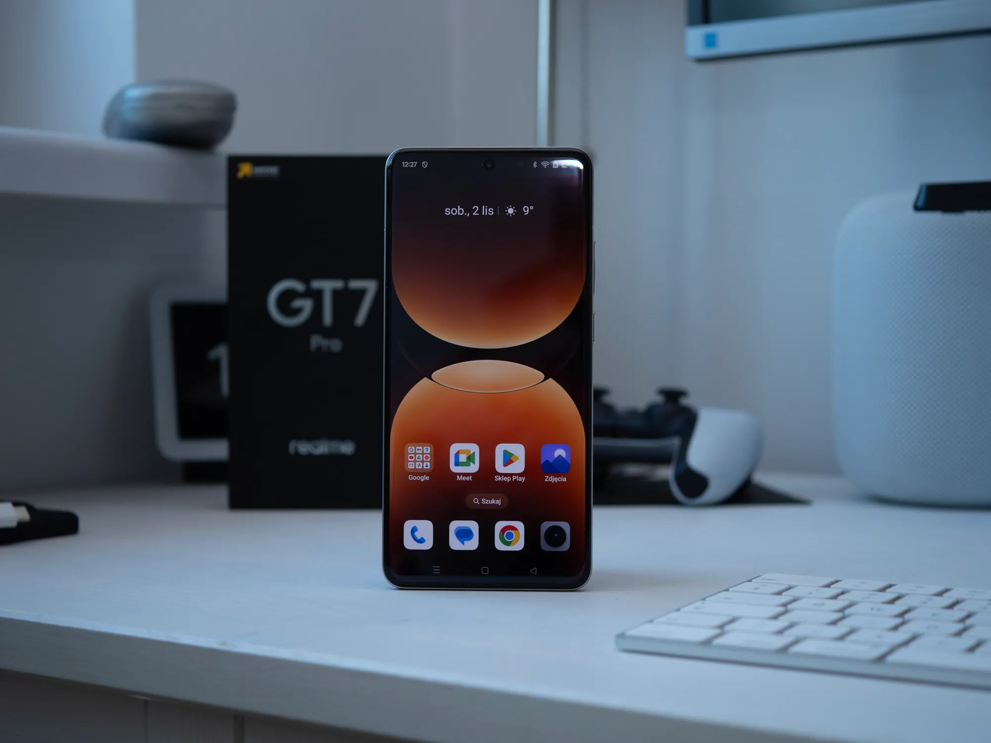 3 смартфона Realme, которые стоит брать в начале 2025 года. От стильного бюджетника до монстра производительности