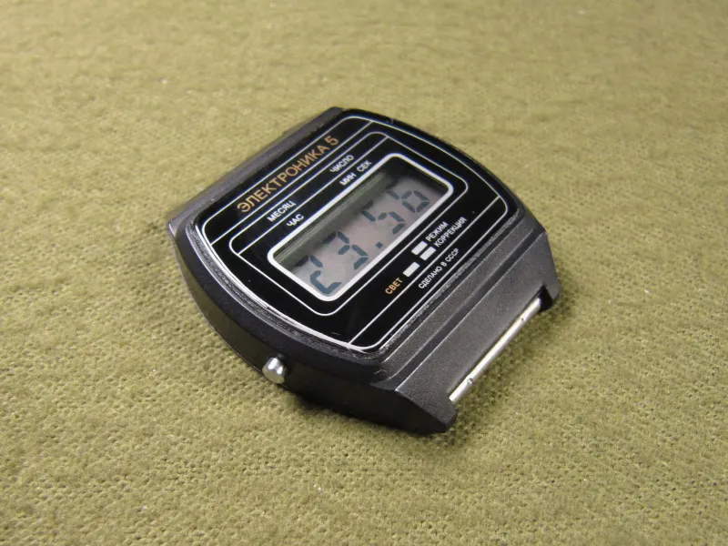 Что лучше – культовые часы Casio из 90-х или советская «Электроника»? Результат удивит