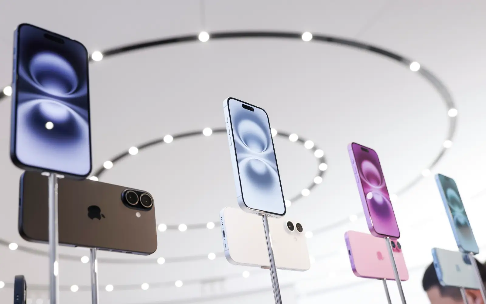 iPhone 16 и другие смартфоны подешевели. Их можно брать прямо сейчас