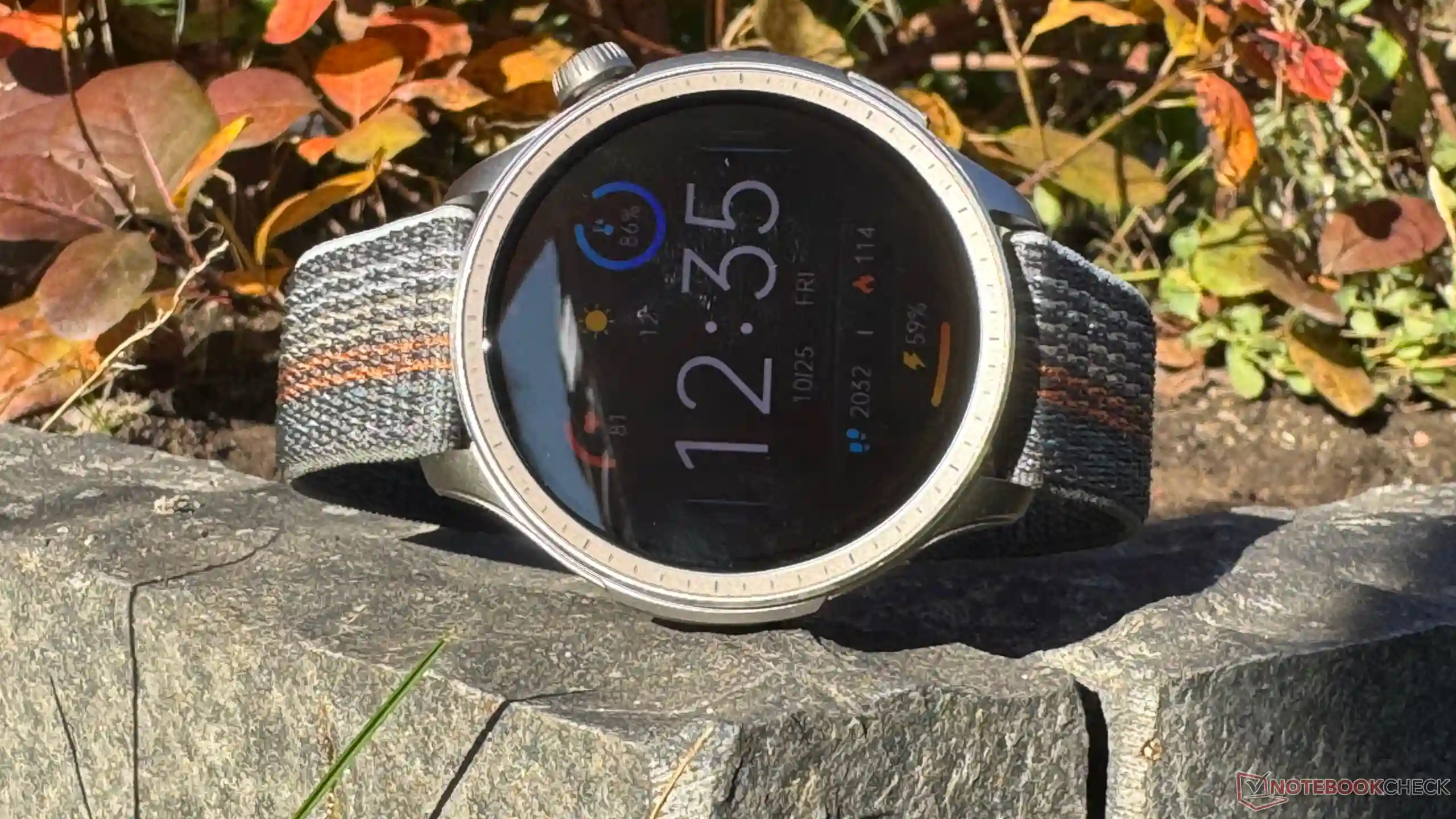 Лучшие смарт-часы Amazfit рухнули в цене. Они поддерживают 156 режимов тренировок и работают две недели без подзарядки