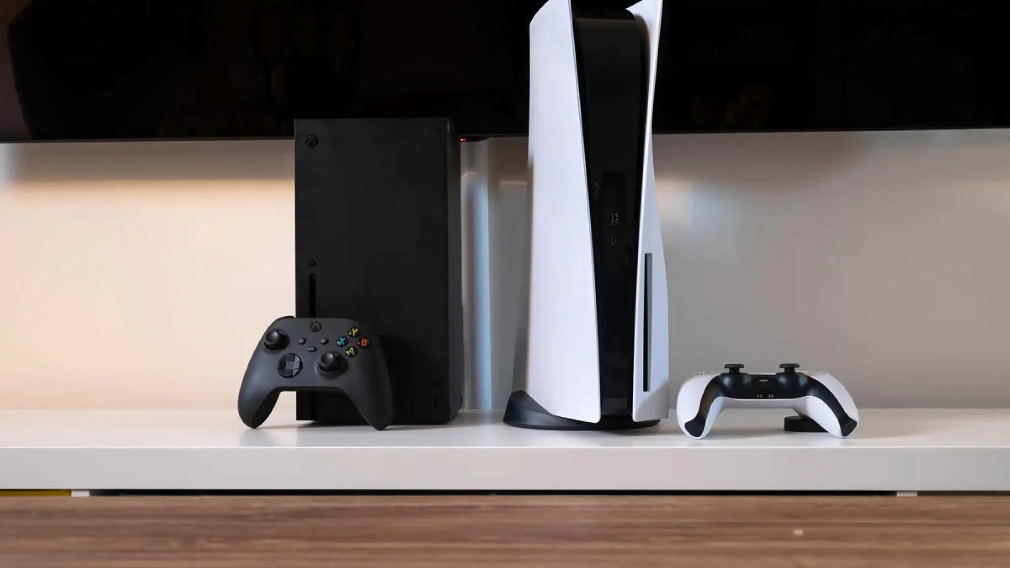 Говорят, в Россию перестанут ввозить PlayStation и Xbox. Вот почему это чушь