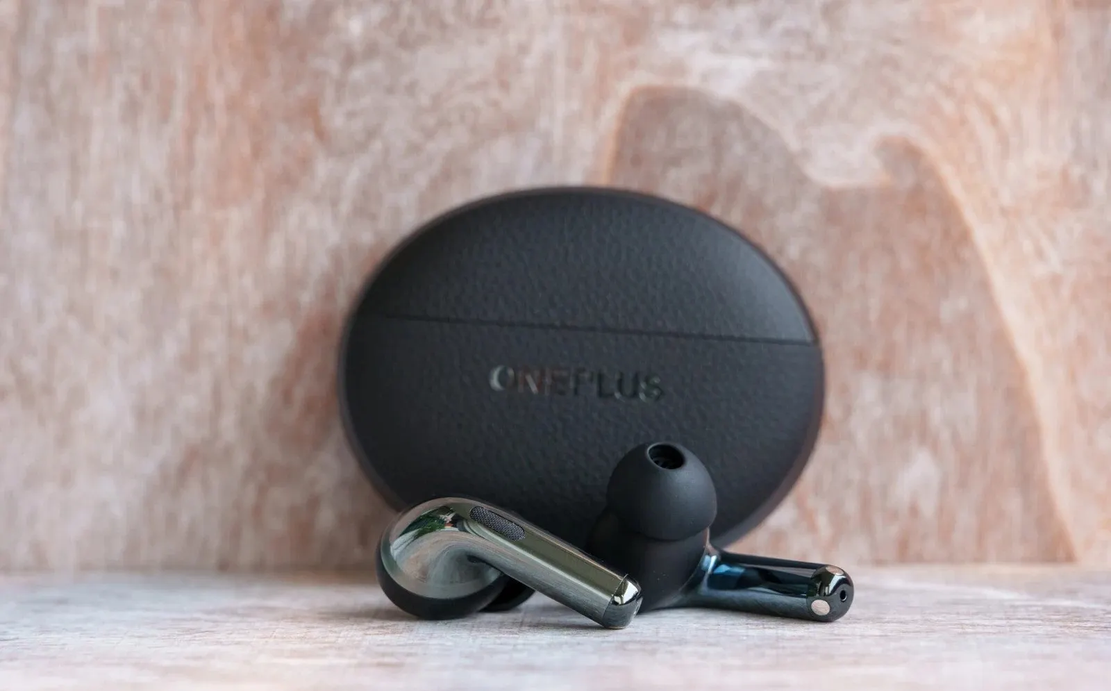 «Они лучше, чем AirPods Pro 2». Флагманские наушники OnePlus обесценились на Маркете 