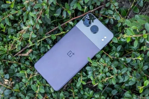 Этот OnePlus — самый сбалансированный смартфон бренда. Его отдают с неплохой скидкой 