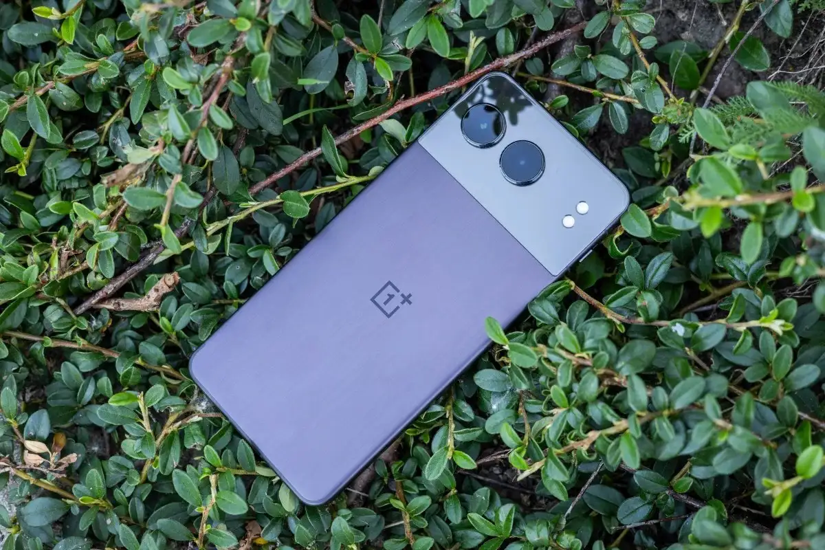Этот OnePlus — самый сбалансированный смартфон бренда. Его отдают с неплохой скидкой 