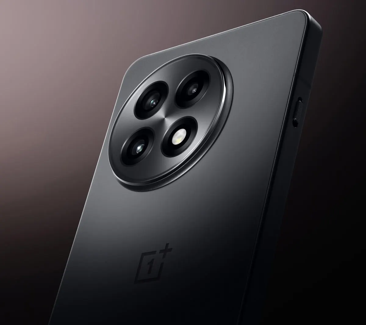 OnePlus 13R представили официально. Это субфлагман с мощной батареей и крутым экраном