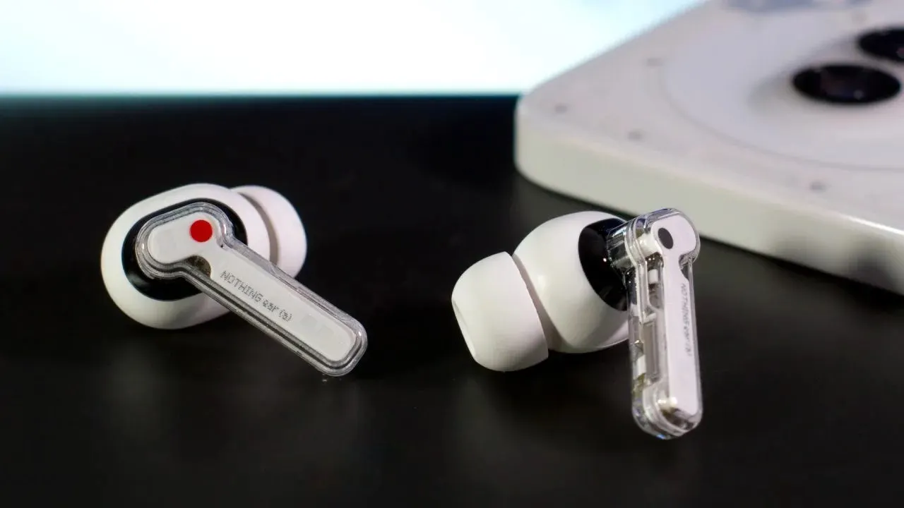 Хитовые наушники Nothing сливают с шикарной скидкой. Отличная замена AirPods Pro со встроенным ChatGPT