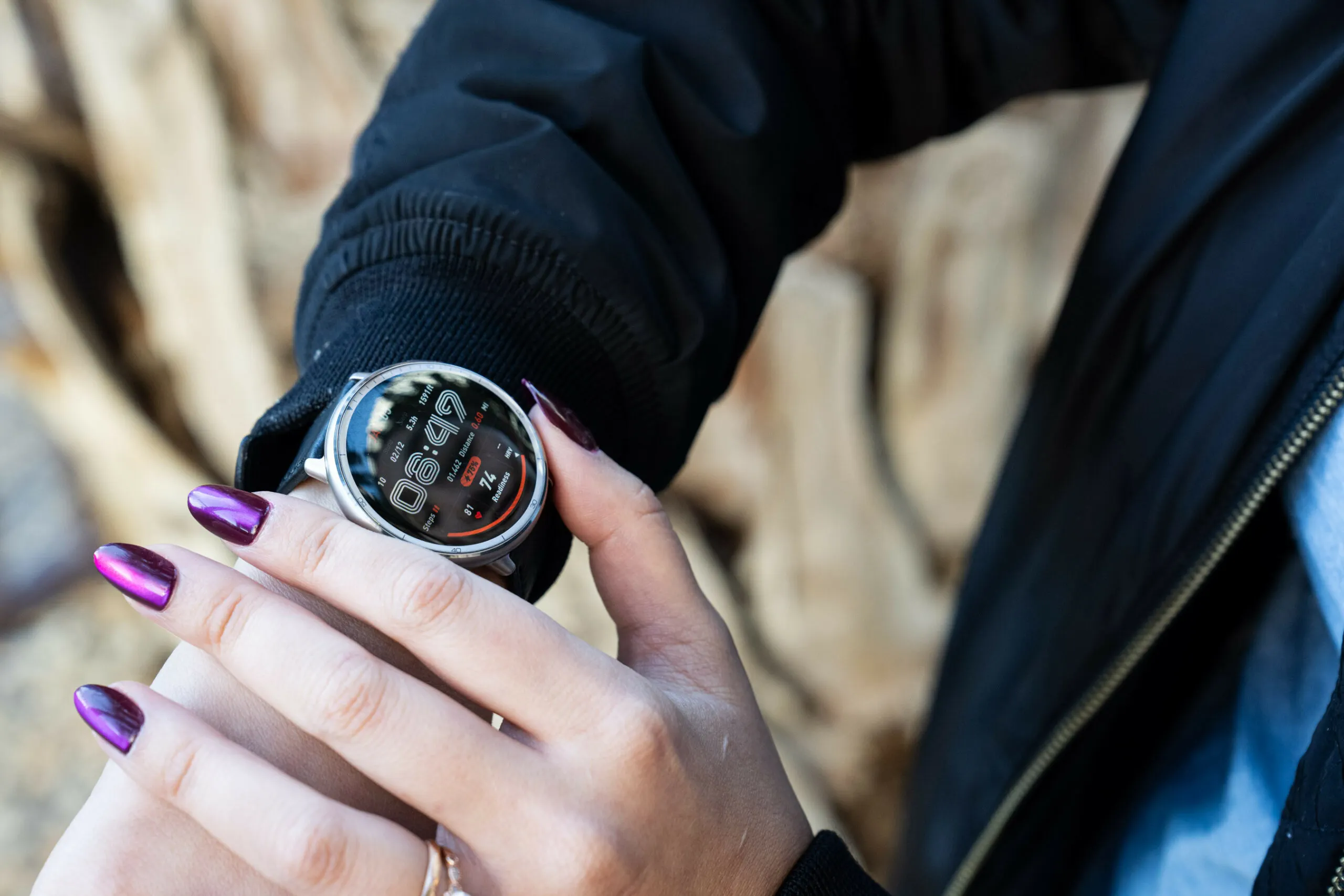 Amazfit Active 2 – идеальные недорогие часы. У них 160 тренировок, свежий дизайн и ярчайший экран