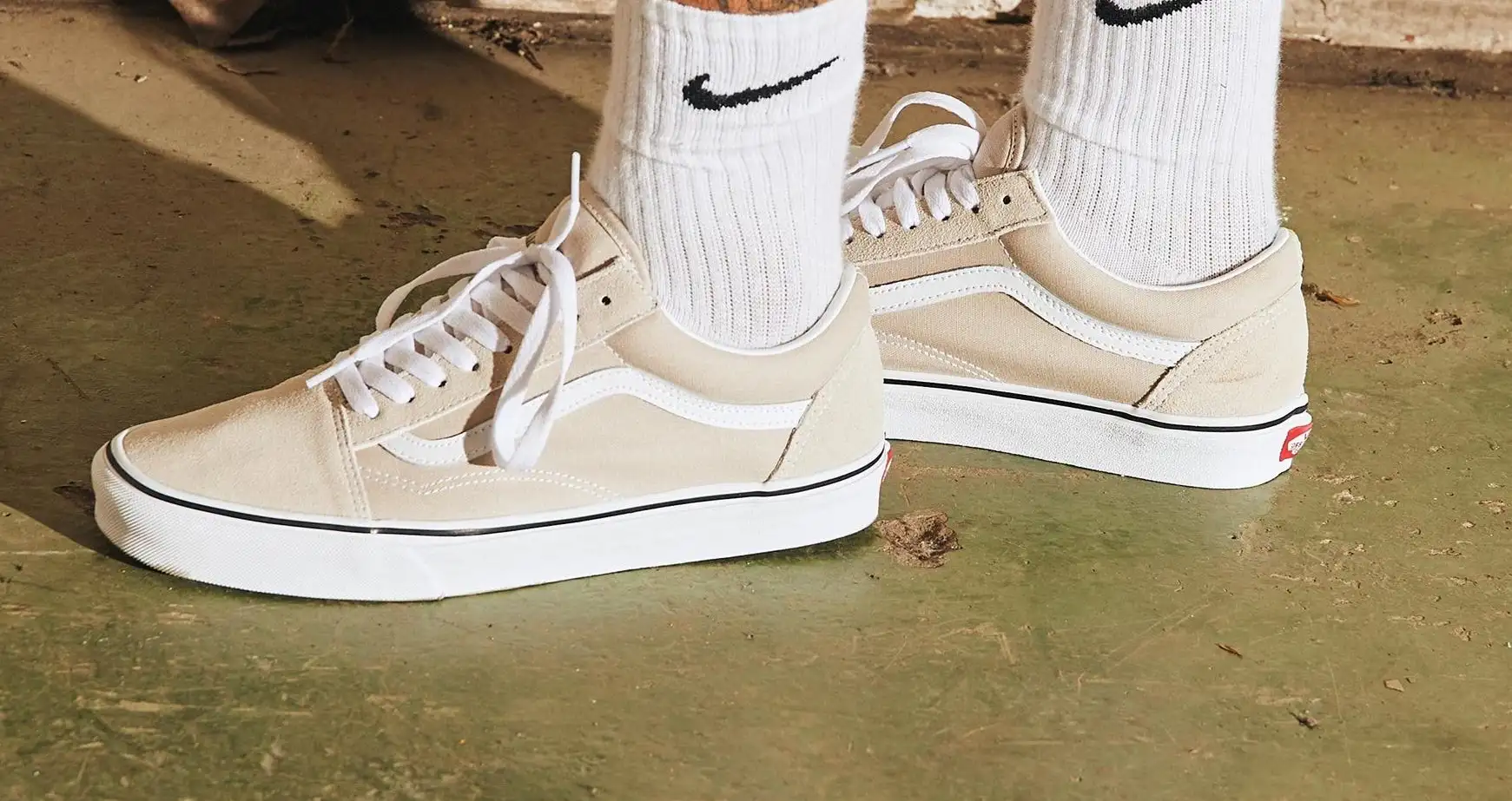 Эти кеды от Vans – идеальный выбор для летних прогулок. Они получили потрясные скидки