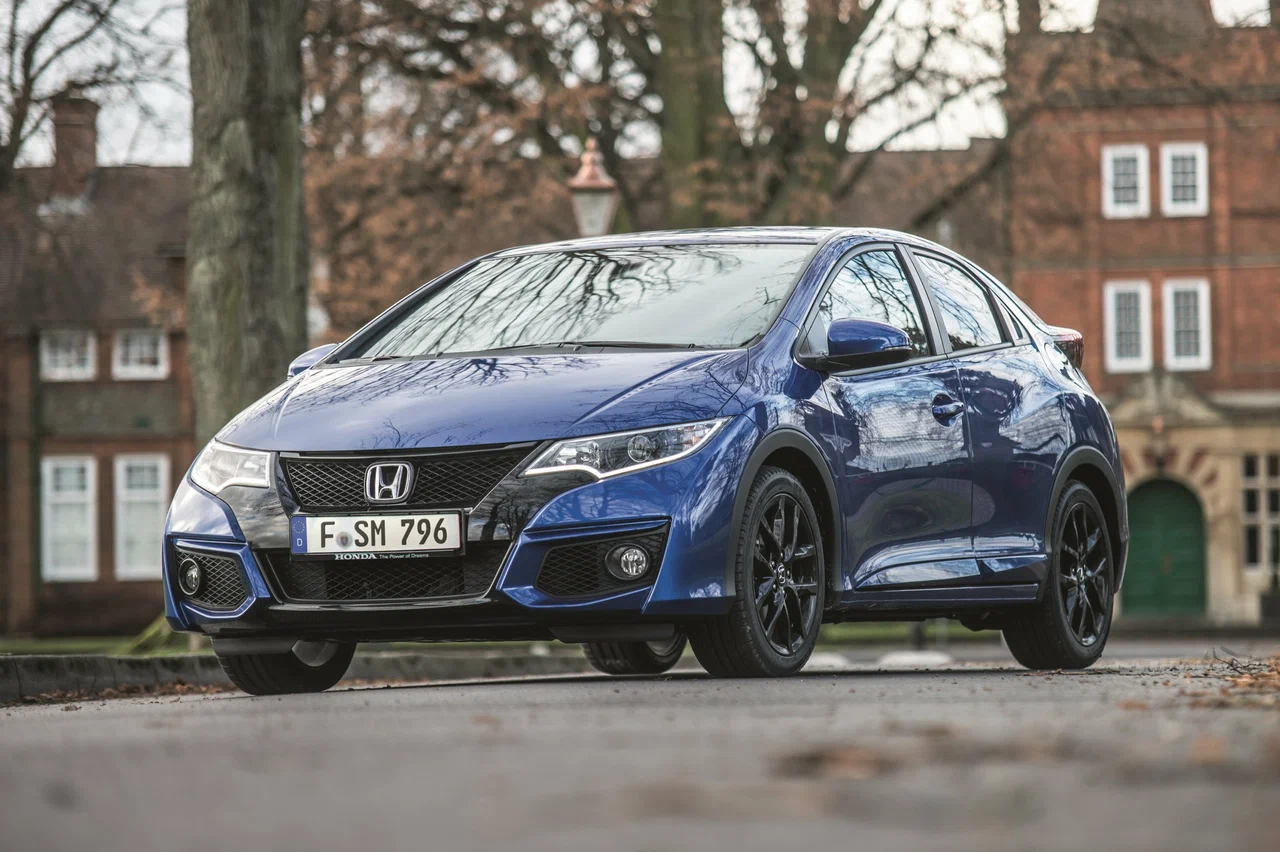 Купил Honda Civic за миллион рублей. Сколько потратил на машину за 2 года? Выгоднее ли, чем такси?